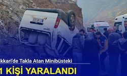 Hakkari'de takla atan minibüsteki 11 kişi yaralandı