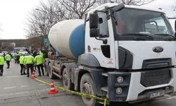 İstanbul Ataşehir'de Feci Kaza! Beton Mikseri Hamile Kadını Ezdi!